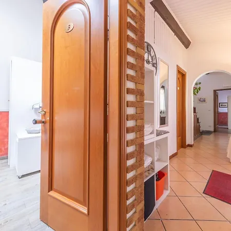 In Bb - Small Double In History House Gasthof Rom